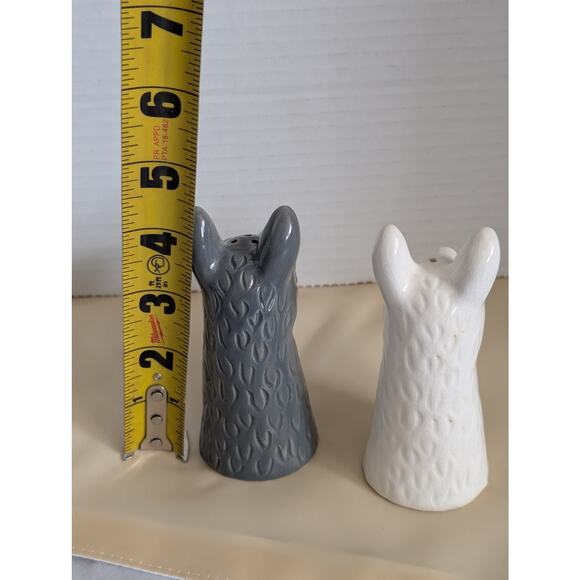 Llama Salt & Pepper Shakers Set  White & Gray Crakle Glaze Retro Kitchen Decor - Picture 6 of 8